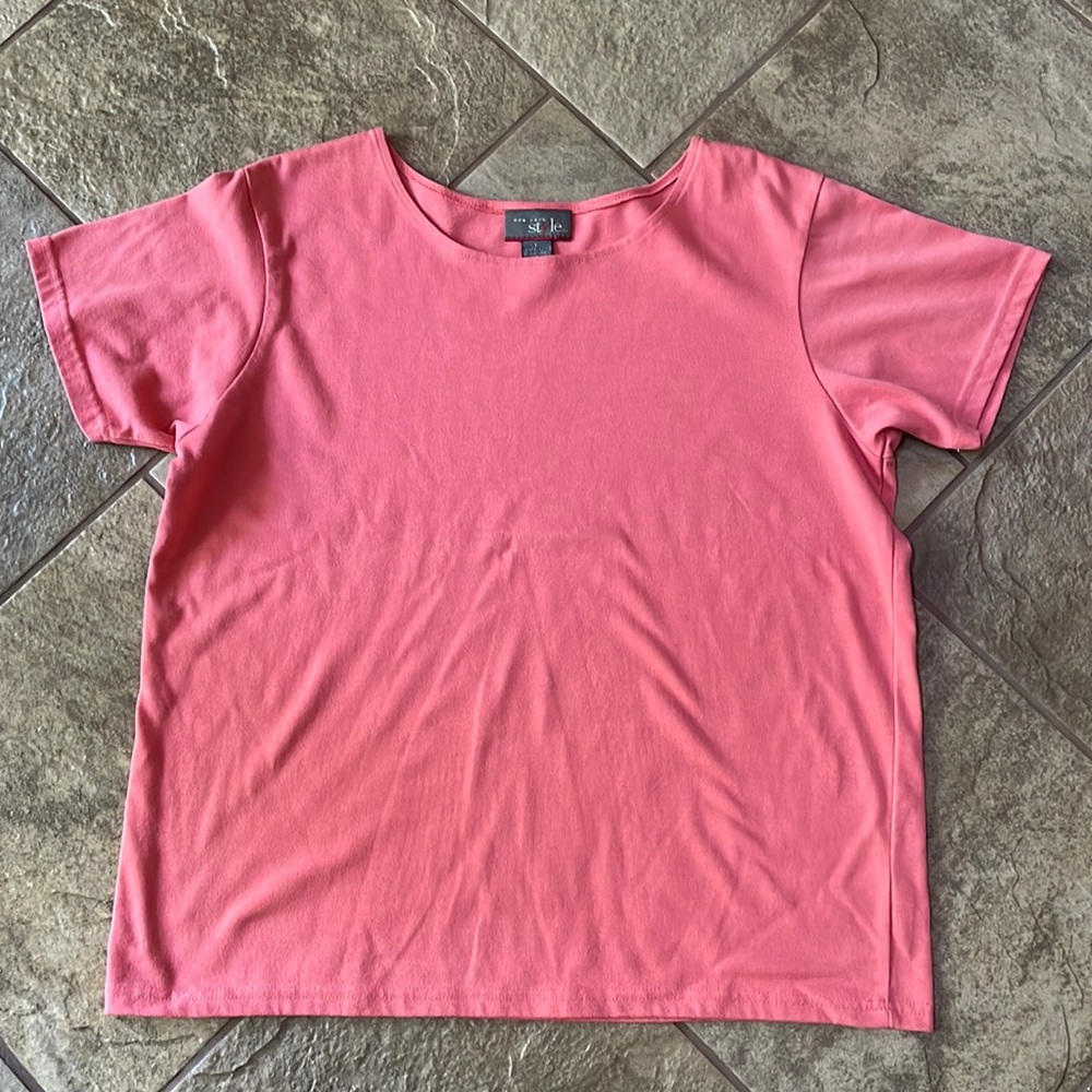 + NEW YORK STYLE + Coral Pink T-Shirt